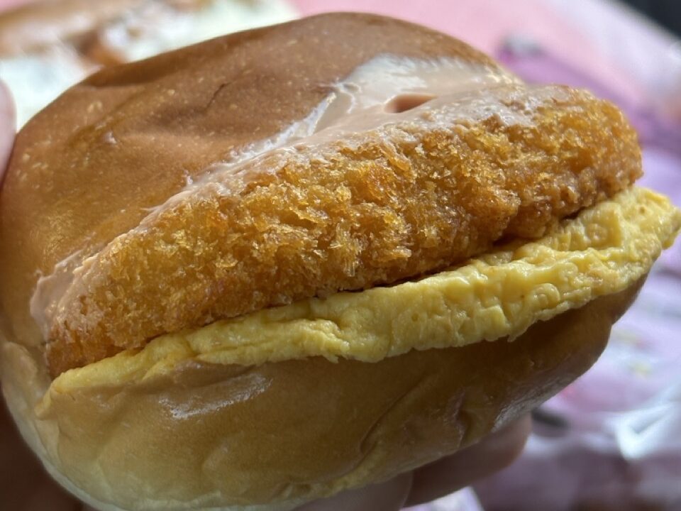 大田ベーカリーのコロッケバーガー